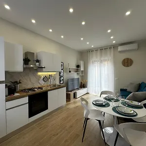 Appartamento Regina Milano In Rho Fiera - Indipendente E Parcheggio Gratuito, Cornaredo